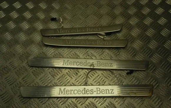 Mercedes-Benz GLE W167 Other sill/pillar trim element A1676861300 T9009
