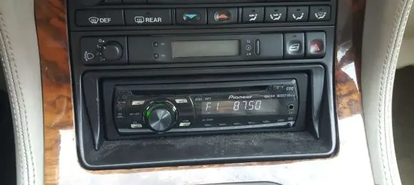 Jaguar XJ X300 Radio/GPS head unit trim 