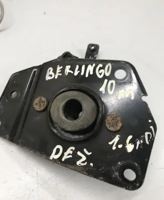 Citroen Berlingo Engine mount bracket 9651493280