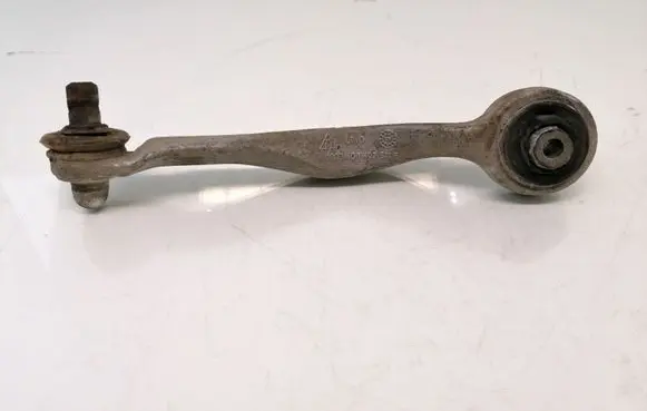Volkswagen PASSAT B5 Front control arm 4D0407511F