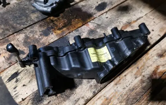 Audi Q7 4L Intake manifold 059129711DC