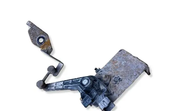 Citroen C4 Grand Picasso Rear air suspension level height sensor 9662369880