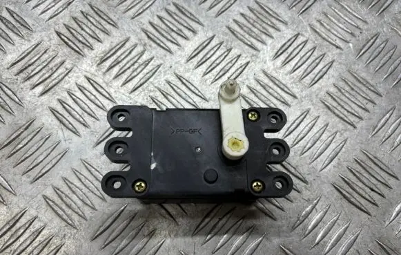 Mazda 323 Air flap motor/actuator 2005037 4222953 GA701BC1N