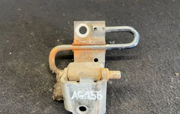 Front door hinge set