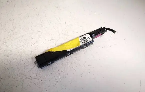 Volkswagen PASSAT B7 Antenna control unit 3af035552e