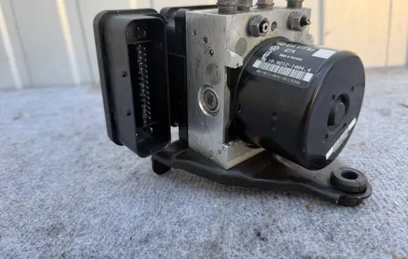 Skoda Yeti (5L) ABS Pump 1K0907379CC 10062532531 10096103903