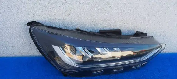Ford Focus Headlight/headlamp NX7B13E014CF
