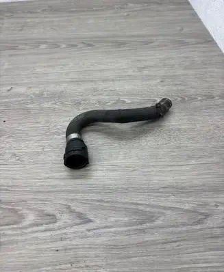 Volkswagen PASSAT B8 Engine coolant pipe/hose 5Q0122101S