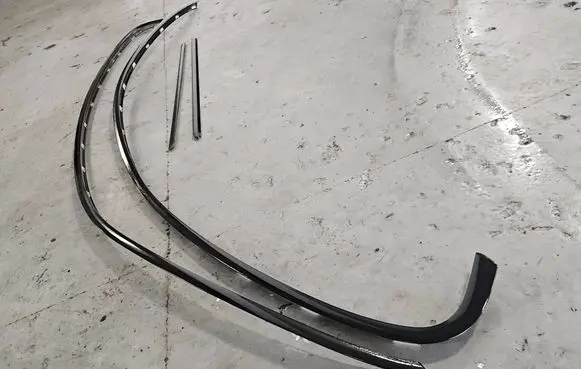 BMW 6 E63 E64 Roof trim bar molding cover 51717008585 51717008586