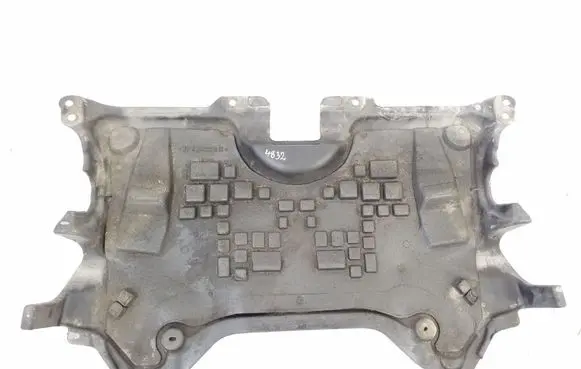 Mercedes-Benz E C207 W207 Engine splash shield/under tray A2045203223