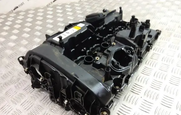 BMW X3 G01 Rocker cam cover 7611278