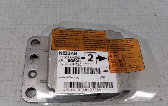 Nissan Primera Airbag control unit/module 98820AV200 0285001420