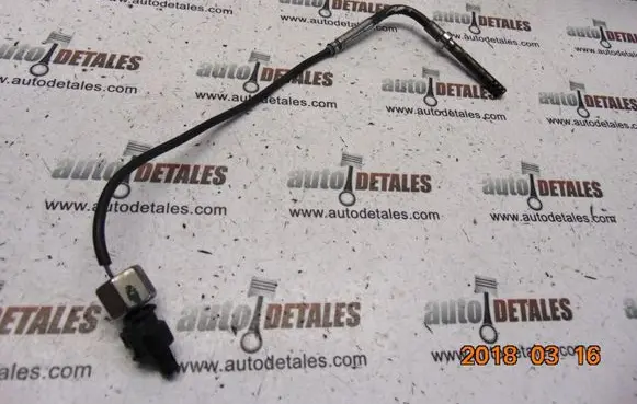 Mercedes-Benz CLS C219 Exhaust gas temperature sensor A0051539028