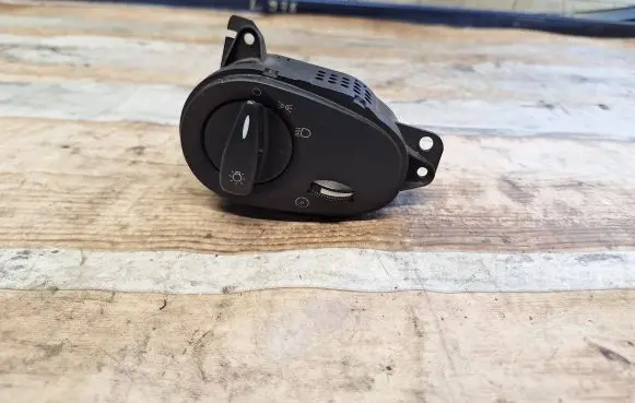 Ford Focus Light switch 98AG13A024EF