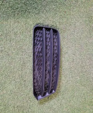 Audi A1 Front bumper lower grill 8XA807682B