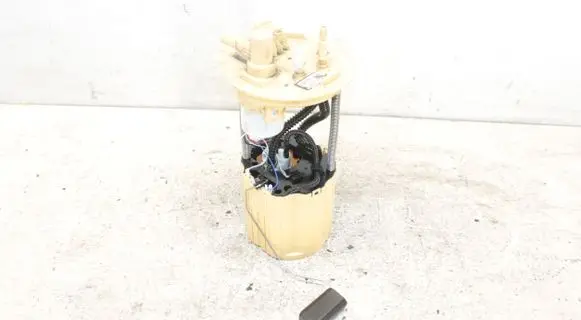 Opel Mokka X In-tank fuel pump 687925552