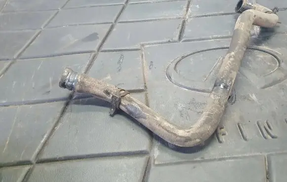 Peugeot 607 Engine coolant pipe/hose