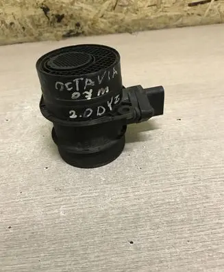 Skoda Octavia Mk2 (1Z) Mass air flow meter