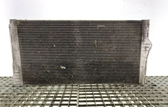 BMW 7 F01 F02 F03 F04 Coolant radiator 7805627