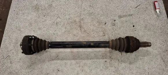 BMW 5 E60 E61 Rear driveshaft 7572419