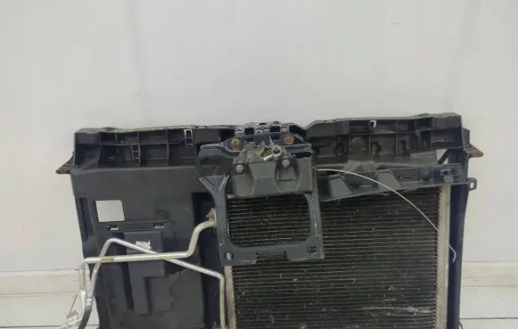 Peugeot 208 I Radiator support slam panel 