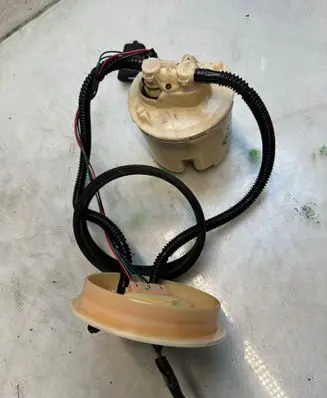 Ford Focus In-tank fuel pump 98APAL9H307 XB0149243