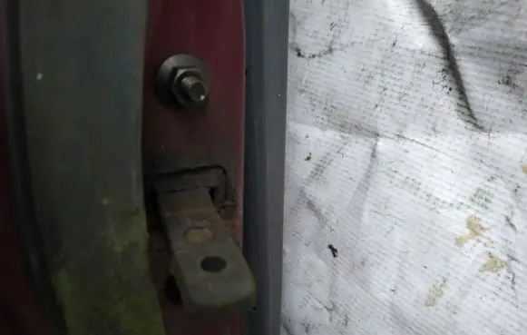 Mazda Xedos 6 Rear door check strap stopper