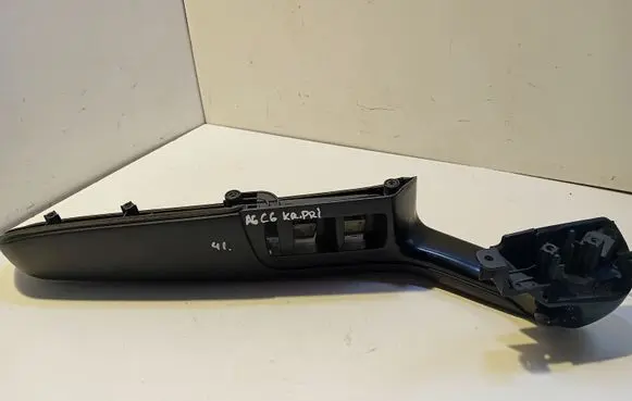 Audi A6 S6 C6 4F Front door interior handle trim 4F1867105A EA031835