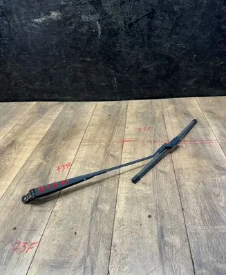Opel Insignia B Rear wiper blade 13475096