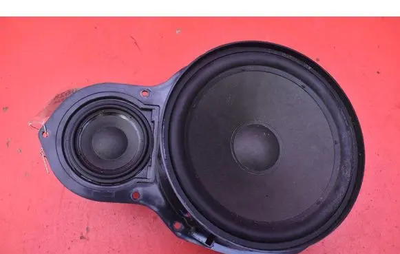 Volkswagen PASSAT CC Subwoofer speaker 3C8035454