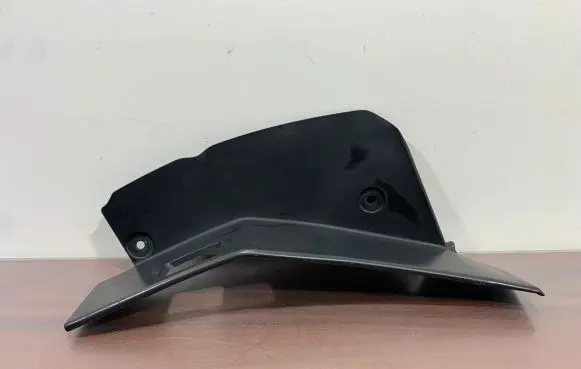 Subaru Forester SK Rear/tail light trim molding 84953SJ010