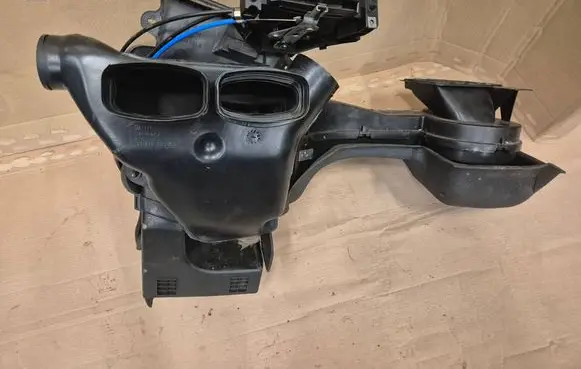 Volkswagen Golf II Interior heater climate box assembly housing 191819081A 191819593 191819355A