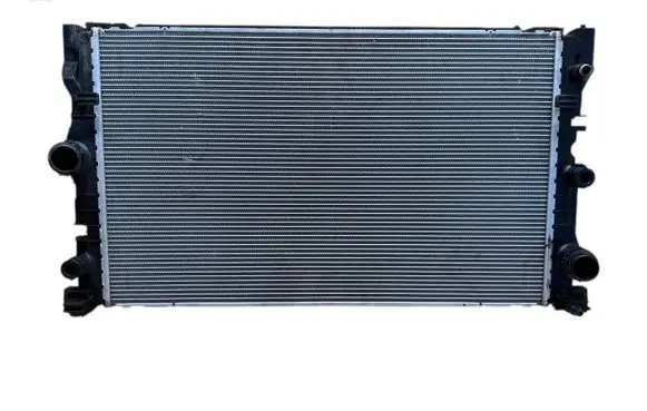 BMW 5 G30 G31 Coolant radiator 17118472247 8472247 22828110