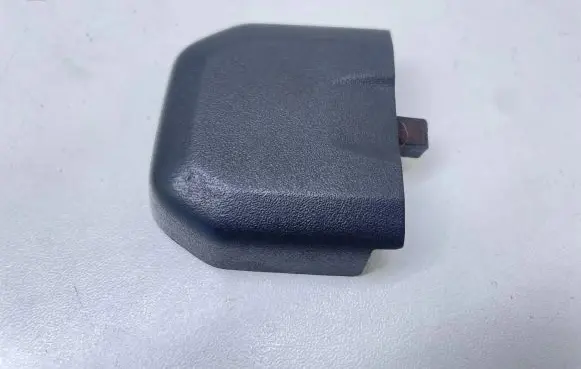 Volvo XC60 Front driver seat rail trim 8618808
