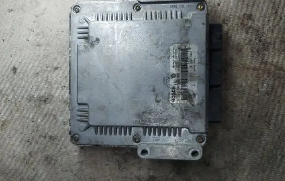 Renault Espace - Grand espace IV Engine control unit/module 7700114854 0281001999 7700104407