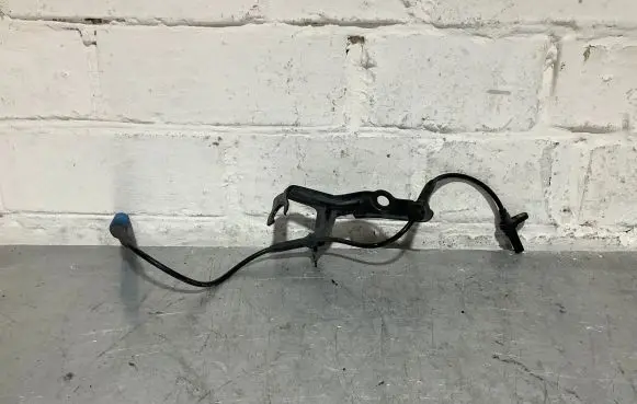 BMW 5 E60 E61 ABS brake wheel speed sensor 6760049