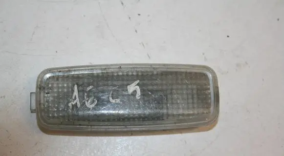 Audi A4 S4 B6 8E 8H Rear seat light 8E0947105A