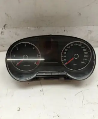 Volkswagen Polo V 6R Speedometer (instrument cluster) A2C53332250