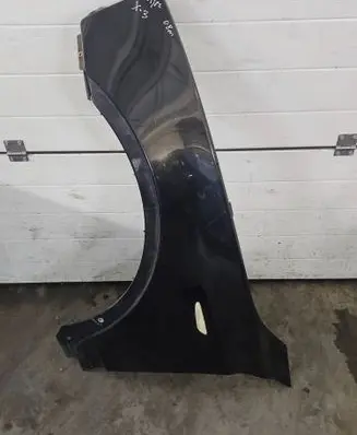 BMW X3 E83 Fender