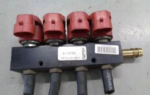 Nissan Primera Fuel injector