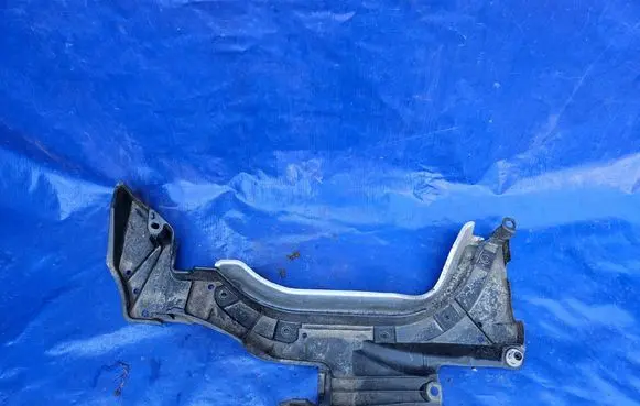 Front underbody cover/under tray
