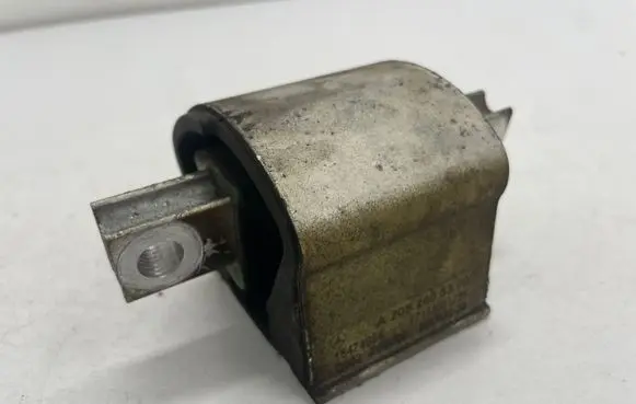 Mercedes-Benz E W213 Gearbox mount A2052405300
