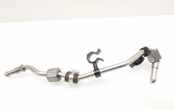 Mercedes-Benz C W204 Fuel injector supply line/pipe 