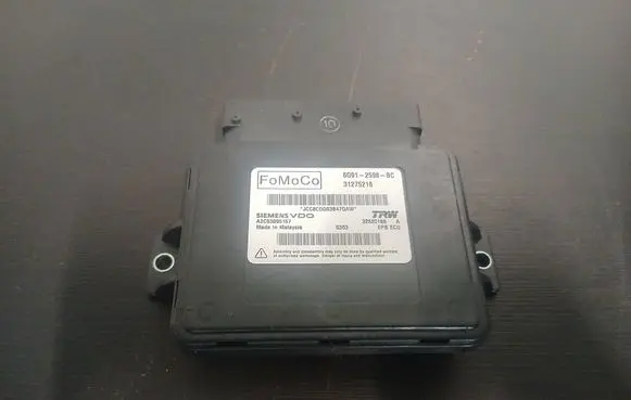 Volvo V70 Hand brake control module 6G912598BC A2C53095157