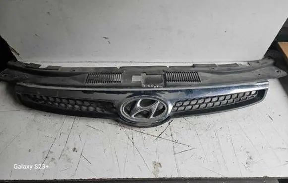 Hyundai i30 Front grill 863512L000