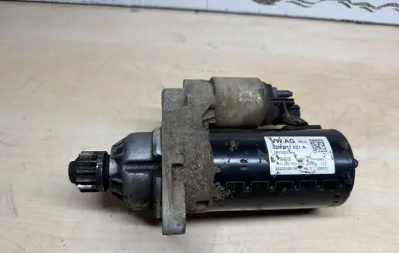 Volkswagen Crafter Starter motor 02M911021A