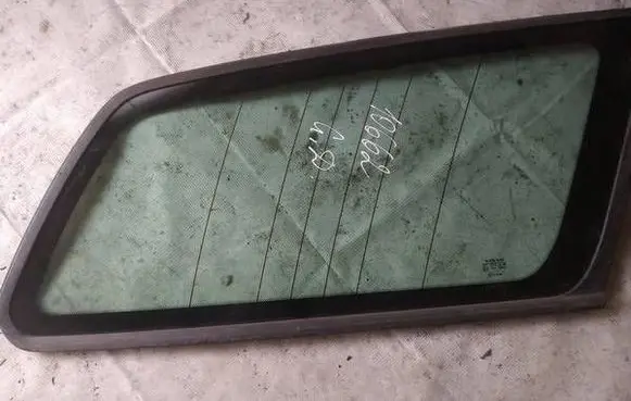 Volvo V50 Rear side window as2