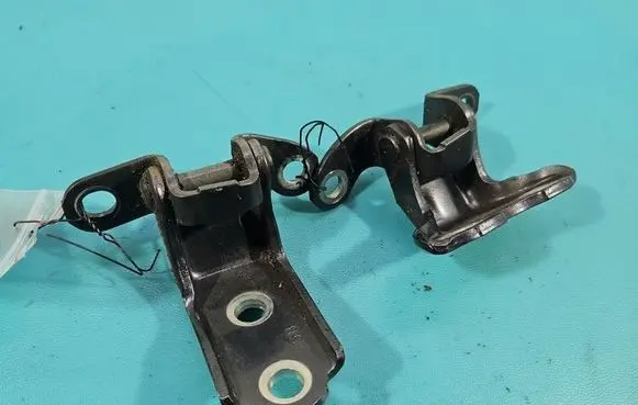 Toyota RAV 4 (XA50) Rear door hinge set IMPRK1533820