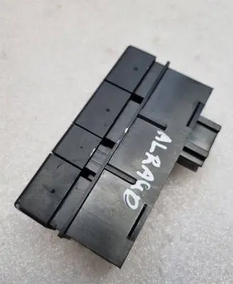 Audi A6 Allroad C5 Suspension ride height/mode switch 4Z7927139A