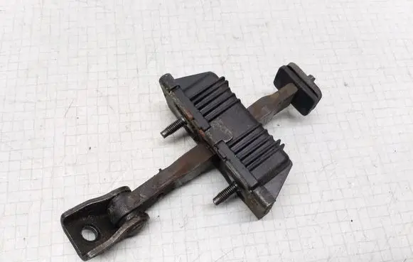 Toyota Avensis T250 Front door check strap stopper